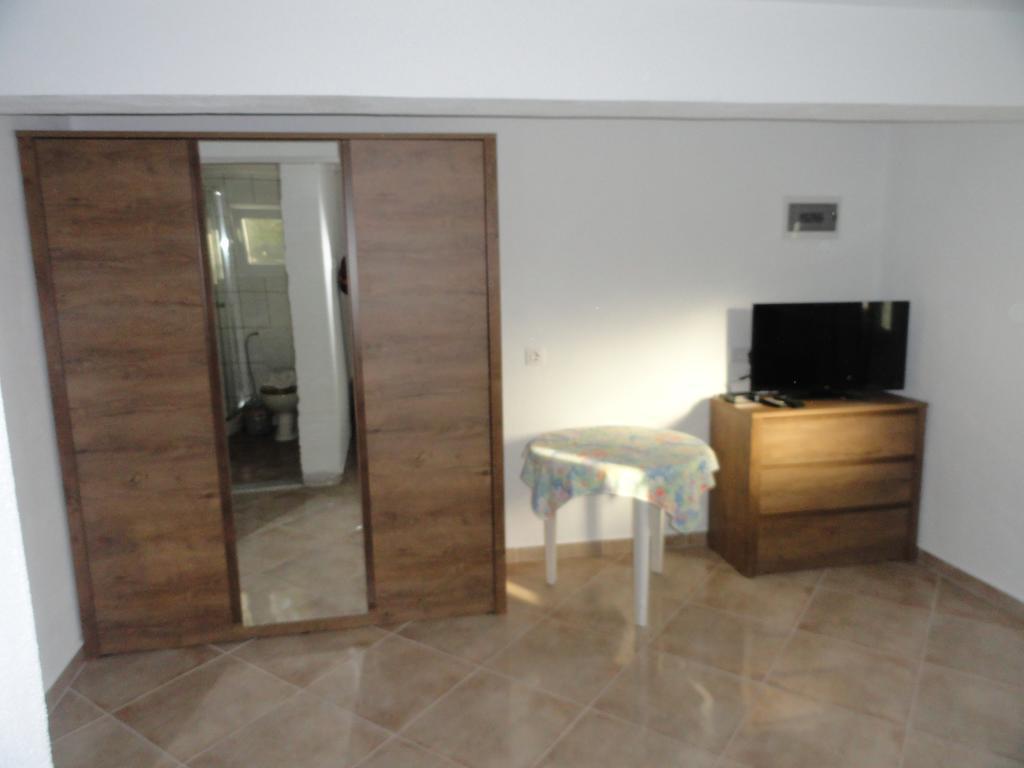 דירות אספרובלטה Delfini House מראה חיצוני תמונה